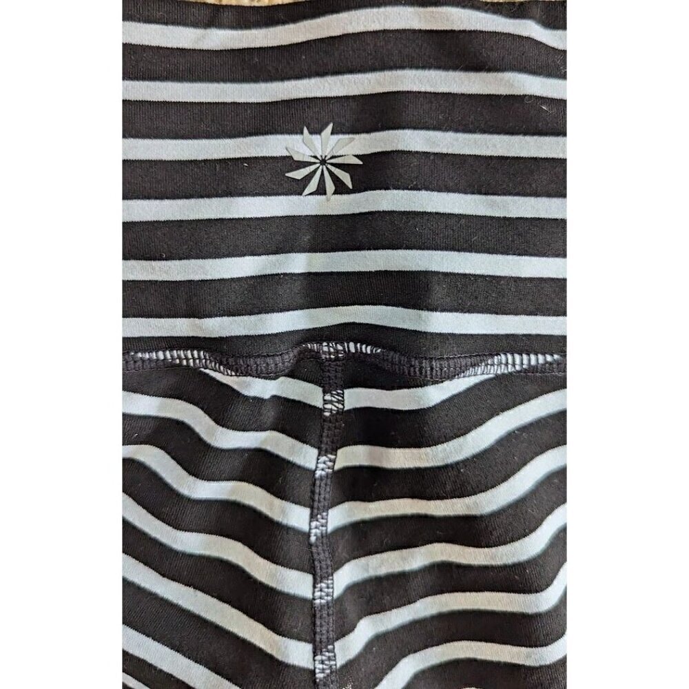 Athleta Womens Capri Leggings XS Stripes Chaturanga Crop Black White - Picture 5 of 5